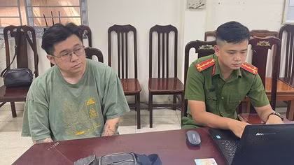 Tạm giữ hình sự đối tượng hành hung người phụ nữ ở chung cư Hà Nội
