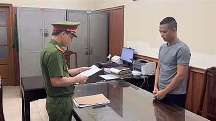 Mượn hào quang TikTok bán hàng nhái