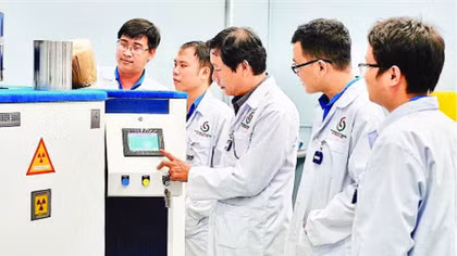 Bài 1: Đi là để trở về và cống hiến