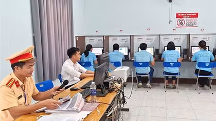 Công an các địa phương tổ chức kỳ sát hạch lái xe đầu tiên