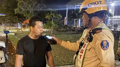 CSGT An Sương tuần tra đêm, ngăn chặn các “yêng hùng” tốc độ
