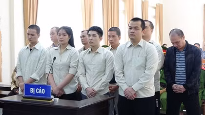 “Đánh thuốc” các nạn nhân để lừa đảo, 9 bị cáo lãnh 112 năm tù