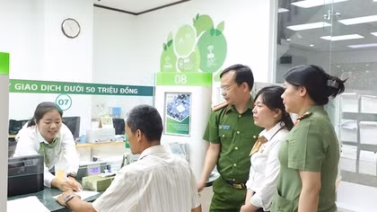 Suýt mất gần 300 triệu đồng vì dính bẫy đối tượng giả danh Công an gọi điện hù dọa