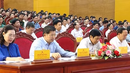 Quảng Bình phát động phong trào “Bình dân học vụ số” trên địa bàn toàn tỉnh