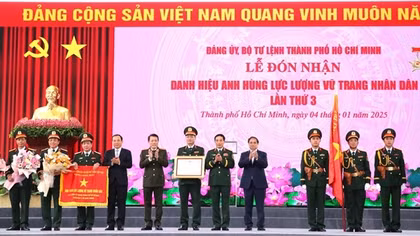 Lực lượng vũ trang TP Hồ Chí Minh đón nhận danh hiệu Anh hùng LLVTND lần thứ 3