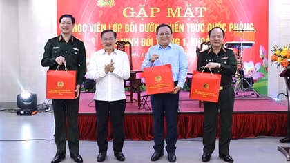 Bộ Công an gặp mặt học viên Lớp bồi dưỡng kiến thức Quốc phòng, An ninh