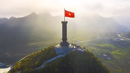Bầu trời Tổ quốc mãi trong tim