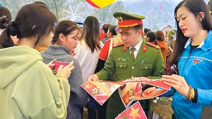 Xác thực điện tử khi mua bán xe: Bước tiến từ dữ liệu dân cư đến phục vụ người dân và phát triển kinh tế số