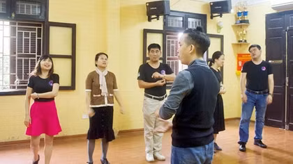 Khi người mù... khiêu vũ