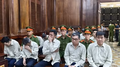 Cựu Chủ tịch tỉnh An Giang bị phạt 8 năm 6 tháng tù vì tiếp tay cho “cát tặc”