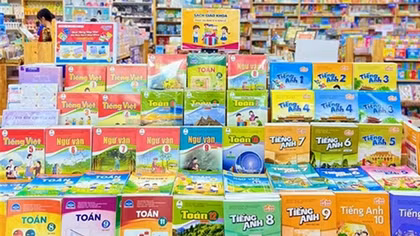 Phụ huynh lưu ý để tránh mua phải sách giáo khoa giả