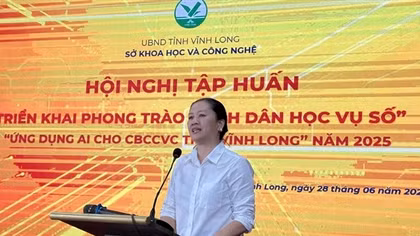Vĩnh Long: Tập huấn "Bình dân học vụ số" ứng dụng AI cho cán bộ, công viên chức