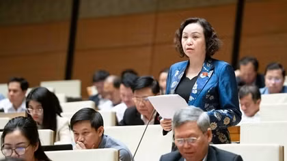 Lo ngại "nhiệm vụ chính trở thành phụ" khi viên chức được tham gia quản lý ở khu vực tư
