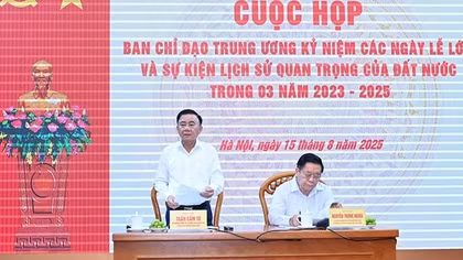 Gấp rút hoàn chỉnh những khâu chuẩn bị cuối cùng cho ngày đại lễ của đất nước