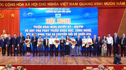 Trường Đại học Cửu Long triển khai Nghị quyết 57