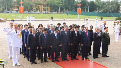 Lãnh đạo Đảng, Nhà nước viếng Chủ tịch Hồ Chí Minh và các Anh hùng liệt sĩ