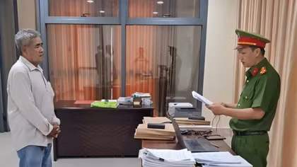 Khởi tố Giám đốc công ty có hành vi “trốn thuế”