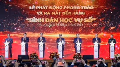 Thủ tướng: Mệnh lệnh trái tim, tư duy thông minh và hành động quyết liệt trong "Bình dân học vụ số"