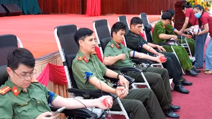 Thanh niên Công an tỉnh Gia Lai hiến 137 đơn vị máu
