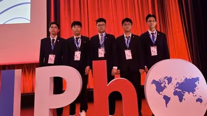 Việt Nam lọt Top 10 Kỳ thi Olympic Vật lý quốc tế 2025