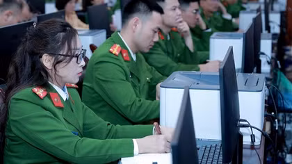 30 địa điểm Công an cấp xã tiếp nhận hồ sơ cấp đổi GPLX ở Hà Nội