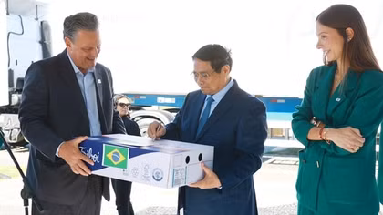Thủ tướng Phạm Minh Chính tiếp Bộ trưởng Nông nghiệp Brazil