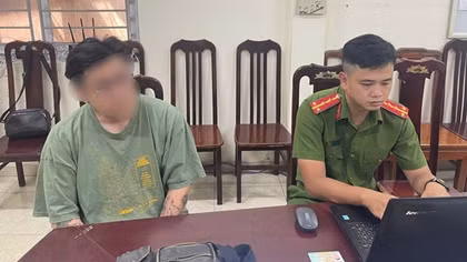 Hà Nội: Triệu tập người đàn ông đánh cô gái ở chung cư