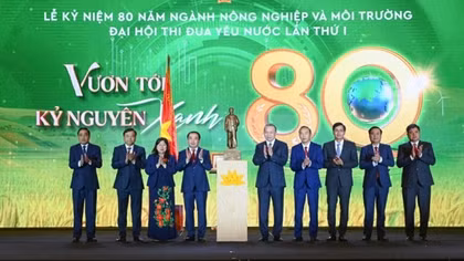 Nông nghiệp và Môi trường trở thành trụ cột của nền kinh tế, nền tảng của sinh kế