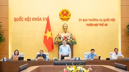 Uỷ ban Thường vụ Quốc hội xem xét nhiều nội dung quan trọng chuẩn bị cho đợt 2 Kỳ họp thứ 9