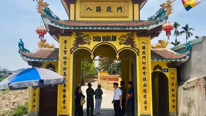 Một trẻ sơ sinh bị bỏ rơi tử vong trước cổng chùa