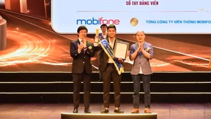 Sổ tay đảng viên MobiFone - công cụ đắc lực thực hiện mục tiêu chuyển đổi số trong công tác Đảng