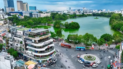 Vượt thoát thời “Hàm cá mập”