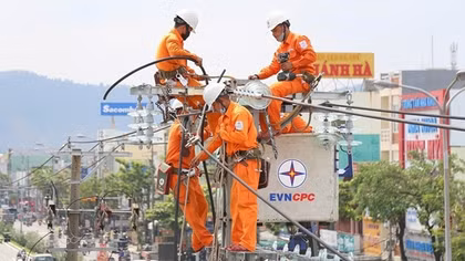 Tiết kiệm sử dụng điện để giảm áp lực tăng giá