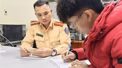 Che biển số tránh phạt nguội, không có bằng, bị phạt 12 triệu đồng