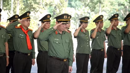 Hành trình tri ân và tiếp nối truyền thống anh hùng