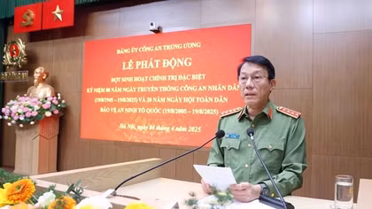 Phát động đợt sinh hoạt chính trị đặc biệt kỷ niệm 80 năm Ngày Truyền thống CAND