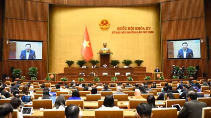 Đề nghị đánh giá kỹ phương án tài chính đường sắt Lào Cai - Hà Nội - Hải Phòng