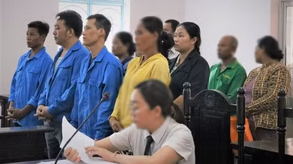 Hơn 93 năm tù cho đường dây mua bán trẻ em có người thân tiếp tay