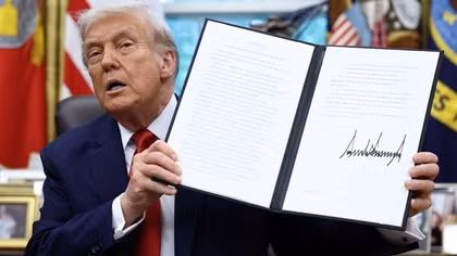 Tổng thống Trump phê duyệt kế hoạch bán TikTok tại Mỹ