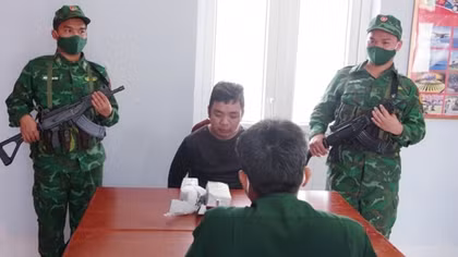 Vận chuyển 2kg ma túy từ Campuchia với tiền công 20 triệu đồng