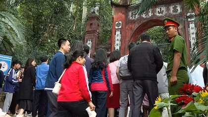 Công an Phú Thọ triển khai gần 200 chốt bảo đảm ANTT lễ hội Đền Hùng