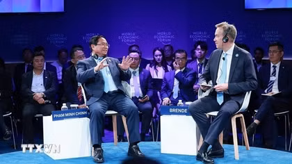 Thủ tướng Phạm Minh Chính đối thoại chính sách tại Hội nghị WEF Thiên Tân