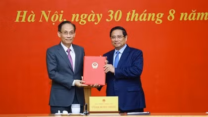 Đồng chí Lê Hoài Trung giữ chức vụ Quyền Bộ trưởng Bộ Ngoại giao