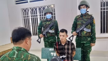 Bắt quả tang 2 đối tượng vận chuyển, tàng trữ hơn 3,7 kg ma túy