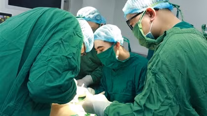 Hiếm gặp: Mắc ung thư vú cùng lúc cả hai bên, chị em nên tầm soát định kỳ