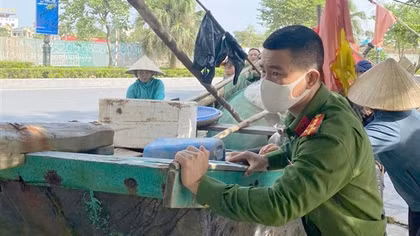 Công an phường Sầm Sơn: Chủ động, quyết liệt ứng phó cơn bão số 5