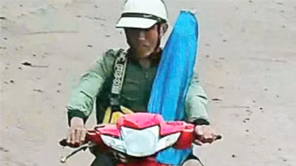 Truy bắt đối tượng dùng dao đâm bị thương 2 cán bộ Công an xã