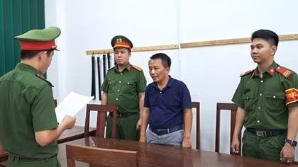 Đại gia Khoa gỗ nhận “chạy án”, chiếm đoạt gần 637.000 USD