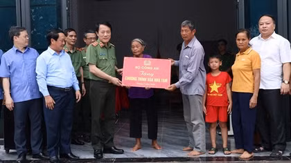 Hàng vạn mái ấm ghi dấu ấn nhân văn của lực lượng CAND