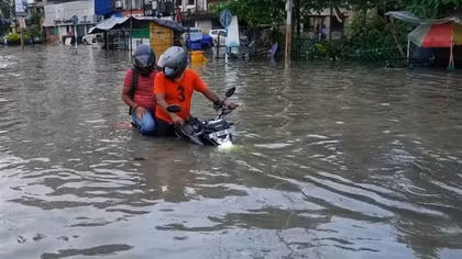 Châu Á oằn mình trong mưa lũ